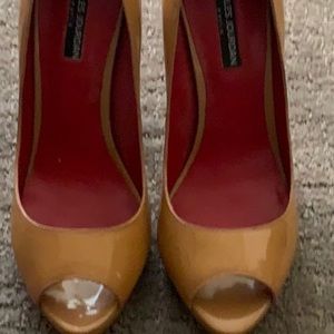 Charles cognac high heels